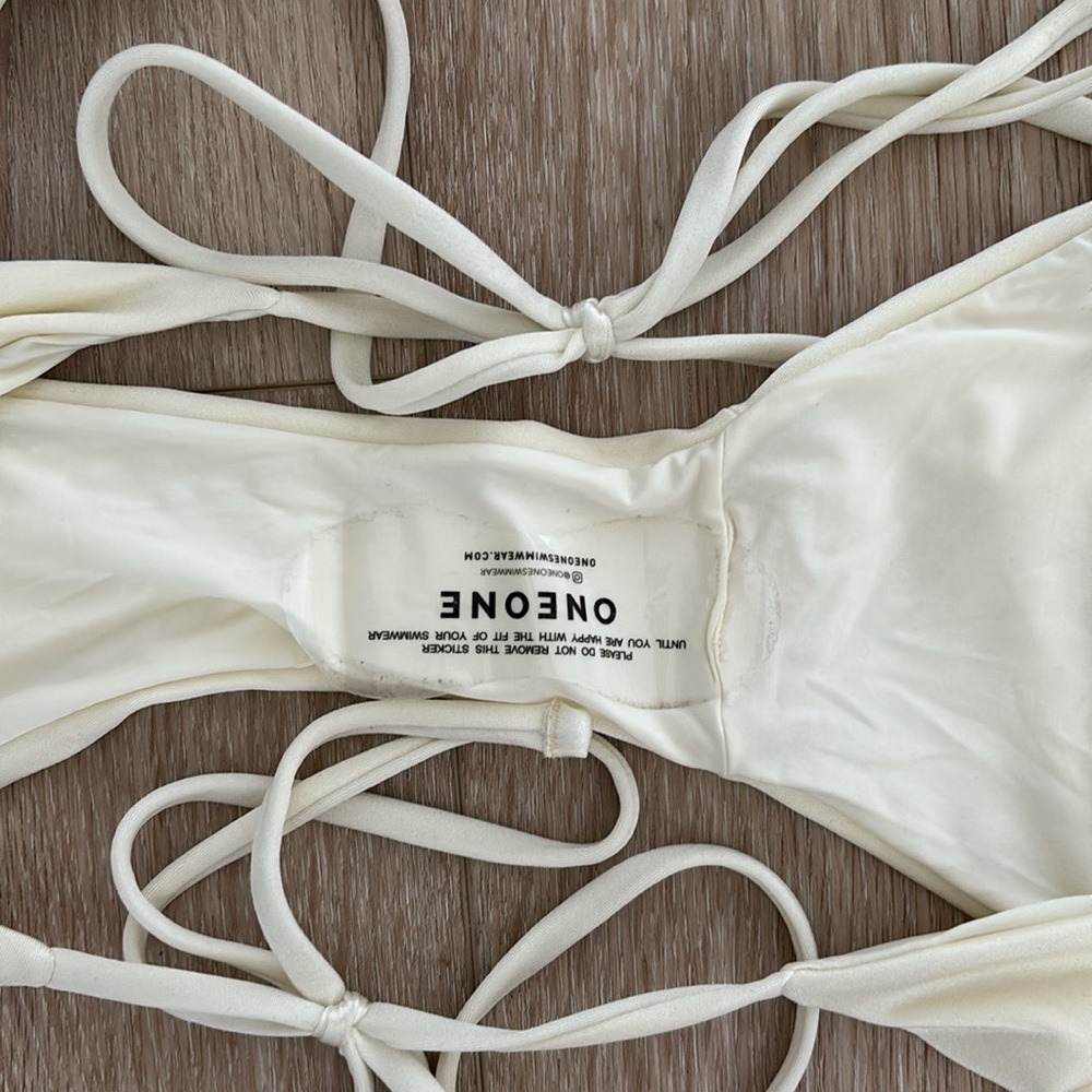NWT✨ OneOne String Bikini - Picture 4 of 5